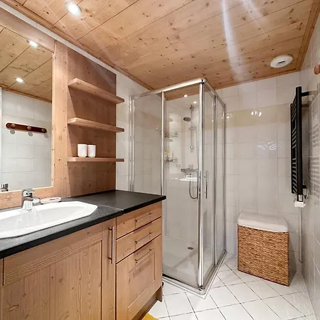 Apartment Duplex Spacieux Avec Terrasse, Piscine Couverte Et Cheminee A - Fr-1-624-9 Samoens